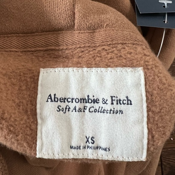 NWT Abercrombie & Fitch cropped hoodie - Picture 6 of 9